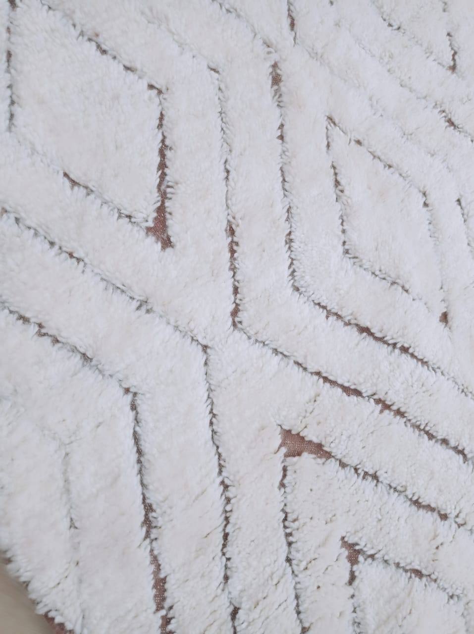 Handmade Moroccan Beni Ourain Rug – Cream White With Geometric Berber Diamonds