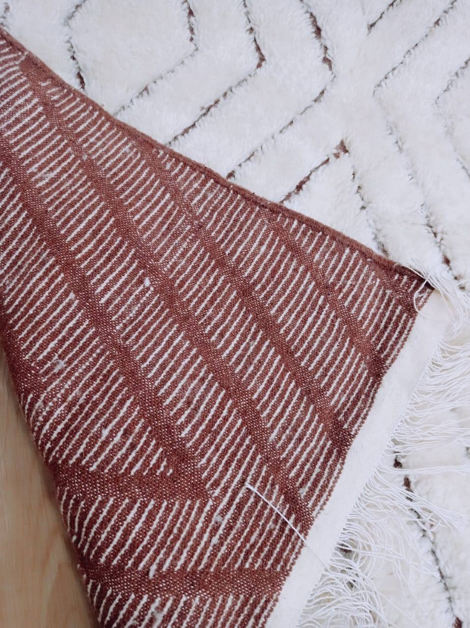 Handmade Moroccan Beni Ourain Rug – Cream White With Geometric Berber Diamonds